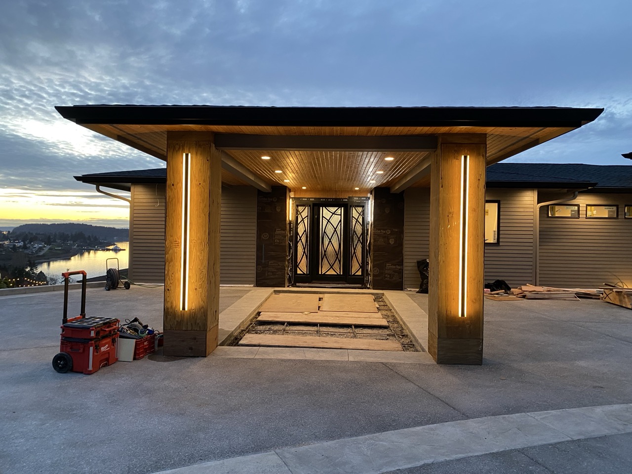 High-End Custom Construction - Transparent Construction